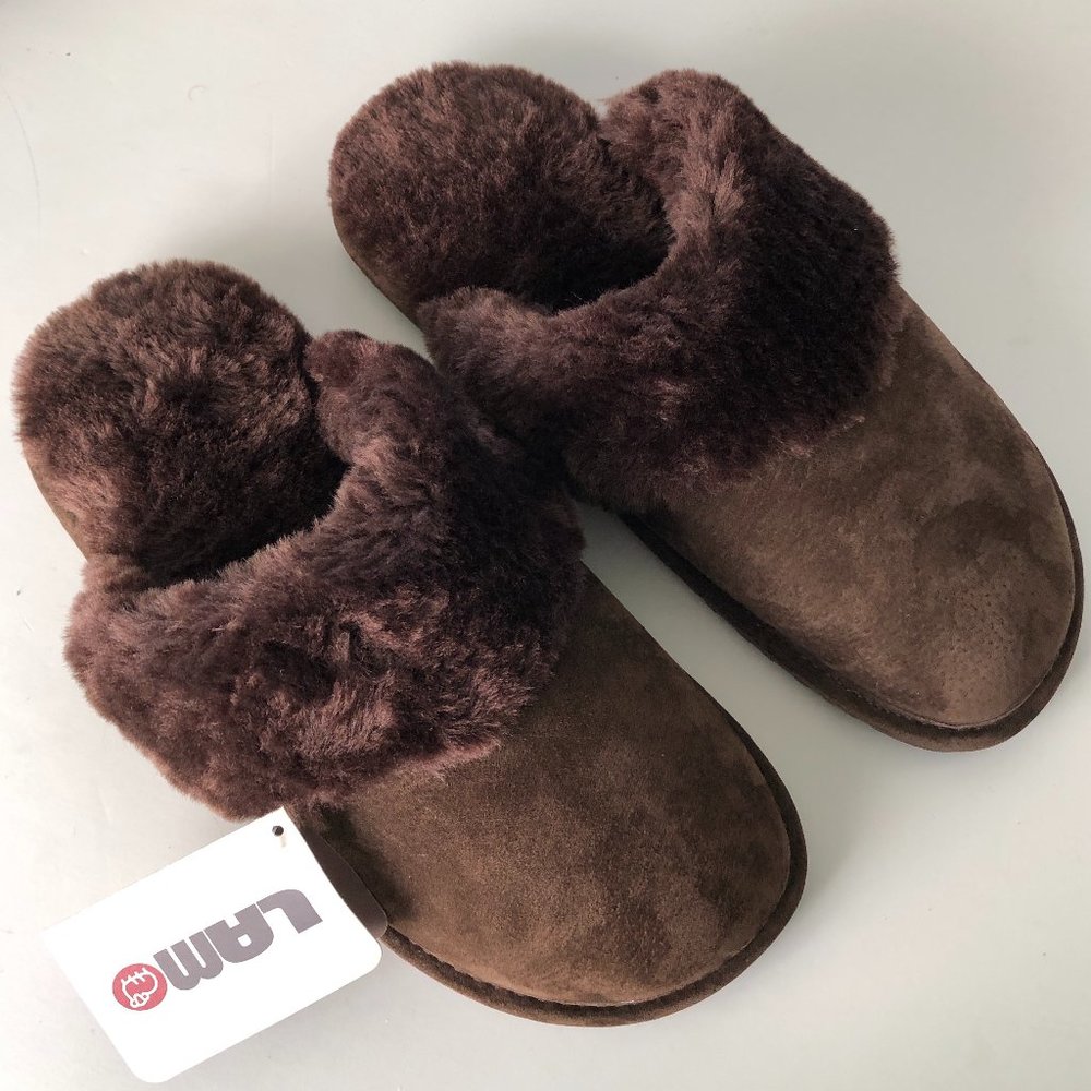 LAMO FOOTWEAR Women's Sheepskin Double Face Slippers Suede NIB 10.5 - 11